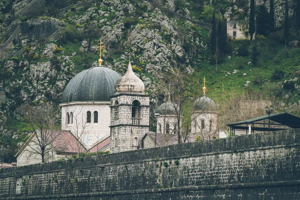 Kotor óvárosa és öble – montenegrói bakancslista